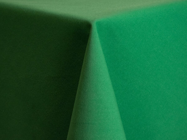 Emerald Cott'n-eze (spun Polyester) Round Tablecloths (475)