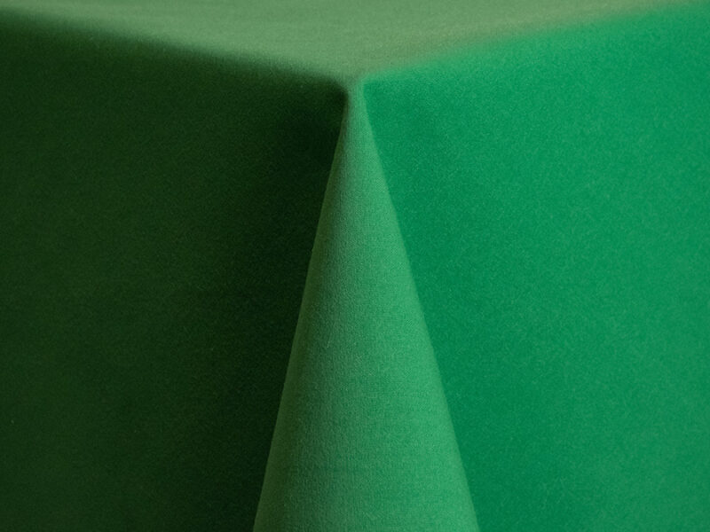 Emerald Cott'n-eze (spun Polyester) Round Tablecloths (475)