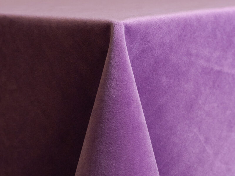 Lavender Velvet Round Tablecloths (925)