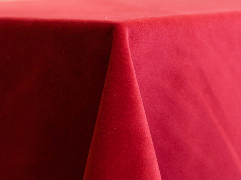 Red Velvet Banquet Tablecloths (978)